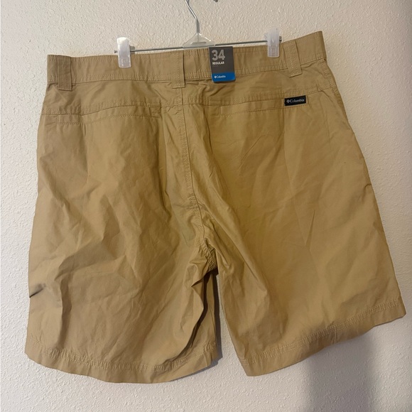COLUMBIA BIRCH FOREST SHORT 8” INSEAM NWT 34 - Picture 4 of 4